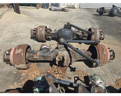 EATON DD405 Axle Housings (Front)