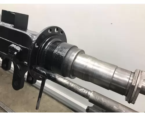 EATON DS-402 Axle Housing (Rear)