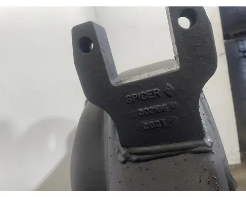 EATON DS-404 Axle Housing (Rear)