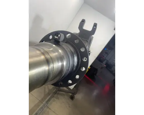 EATON DS-404 Axle Housing (Rear)