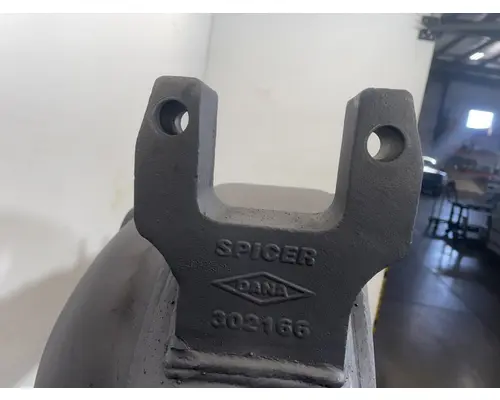 EATON DS-404 Axle Housing (Rear)