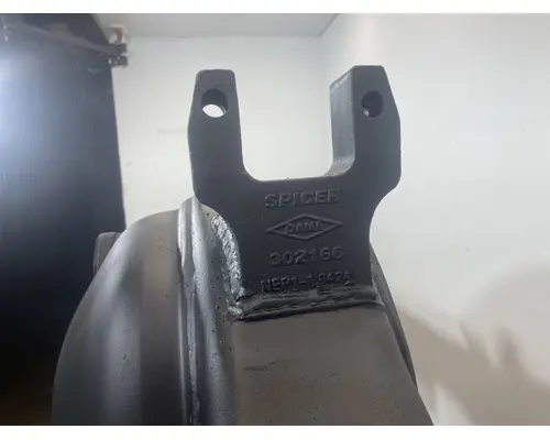 EATON DS-404 Axle Housing (Rear)