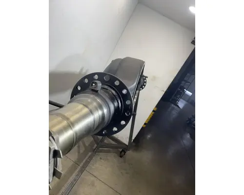 EATON DS-404 Axle Housing (Rear)