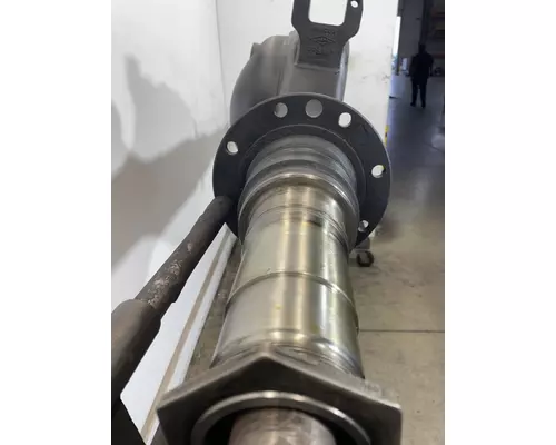EATON DS-404 Axle Housing (Rear)