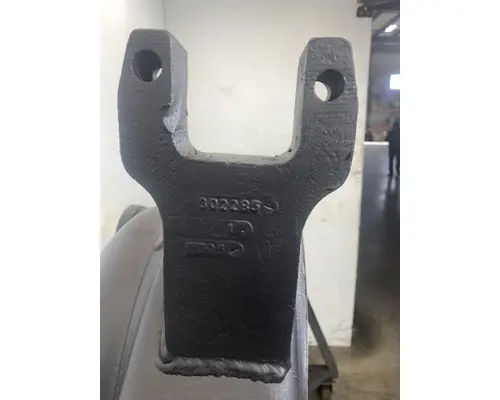 EATON DS-404 Axle Housing (Rear)