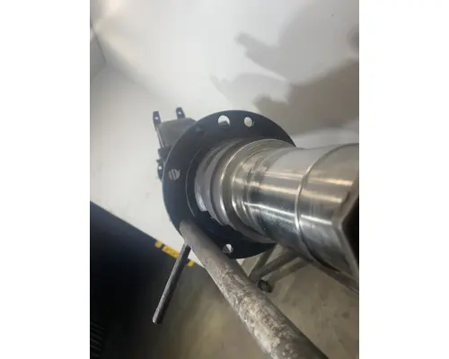 EATON DS-404 Axle Housing (Rear)