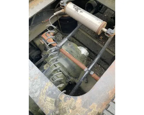 EATON DS404 Axle Housing (Rear)