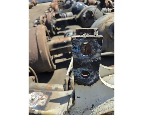 EATON DS404 Axle Housings (Front)