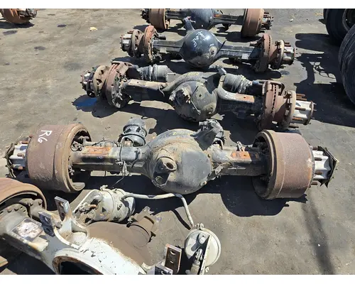 EATON DS404 Axle Housings (Front)