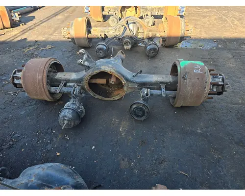 EATON DS404 Axle Housings (Front)