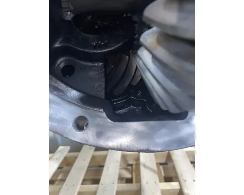 EATON DS404 Differential Assembly (Front, Rear)