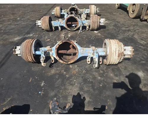 EATON DS405 Axle Housings (Front)