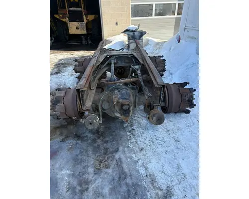 EATON DS461P Axle Assembly, Rear