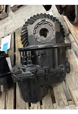 EATON DSP40-3.90 Differential Assembly (Front, Rear)