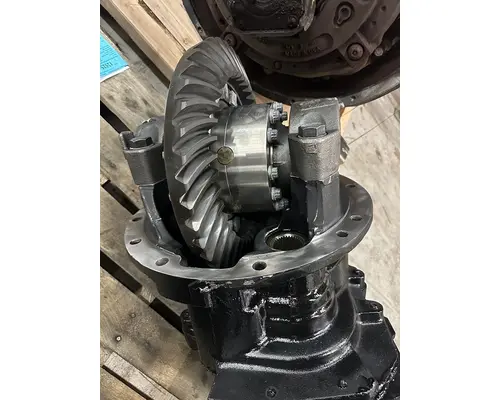 EATON DSP40-3.90 Differential Assembly (Front, Rear)