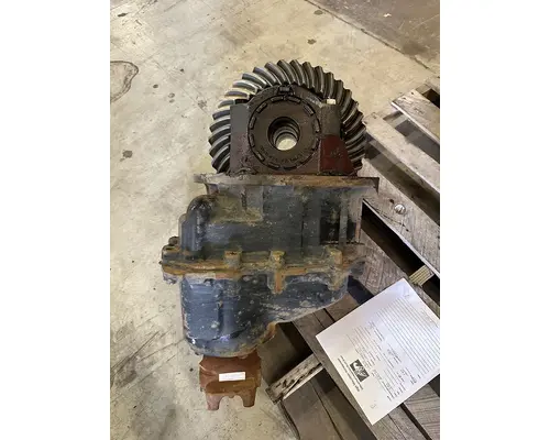 EATON DSP40-3.90 Differential Assembly (Front, Rear)