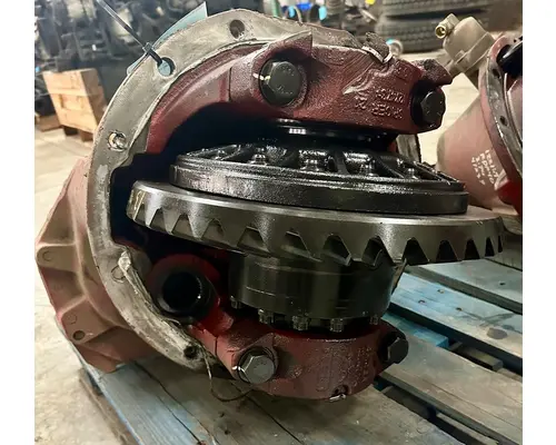 EATON DSP40-3.90 Differential Assembly (Front, Rear)