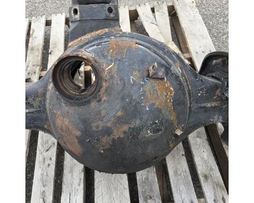 EATON DSP40 Axle Housing, Rear (Front)