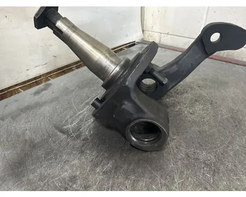 EATON E-1200i Spindle  Knuckle, Front