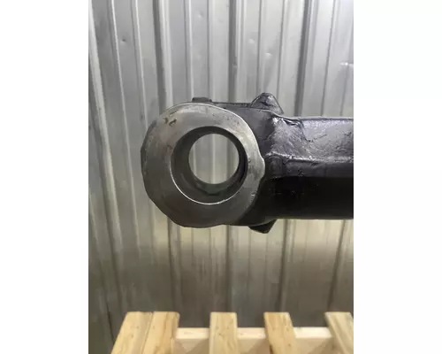 EATON E1200I Axle Beam (Front)