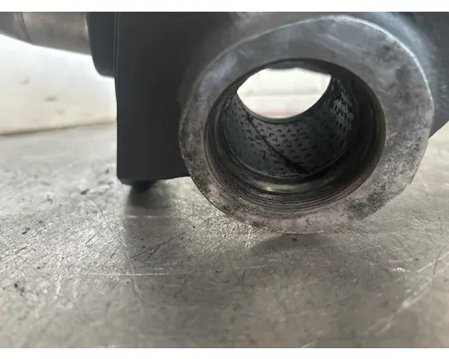 EATON E1202I Spindle  Knuckle, Front