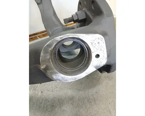 EATON E1462W Spindle  Knuckle, Front