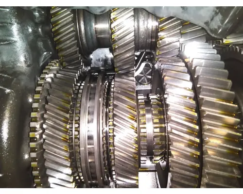 EATON EEO17F112C TRANSMISSION ASSEMBLY