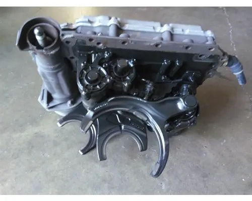 EATON EEO17F112C TRANSMISSION SHIFT COVER