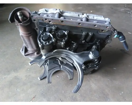 EATON EEO18F112C TRANSMISSION SHIFT COVER