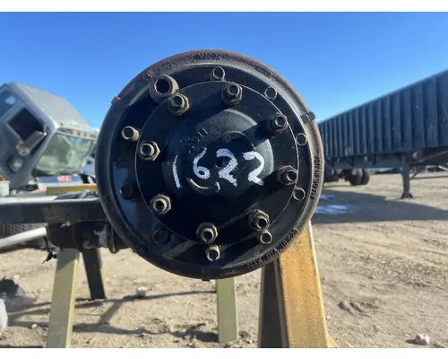 EATON M2 106 Axle Assembly, Rear