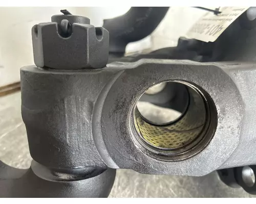 EATON Opposing Arms Spindle  Knuckle, Front