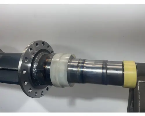 EATON R-172 Axle Housing (Rear)