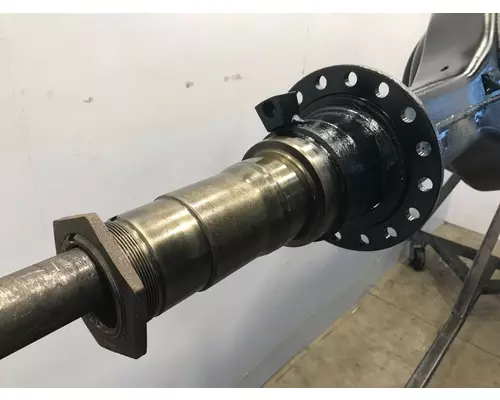 EATON RS-402 Axle Housing (Rear)