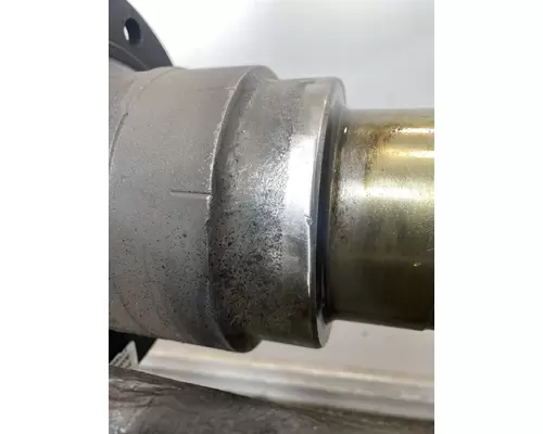 EATON RS-402 Axle Housing (Rear)