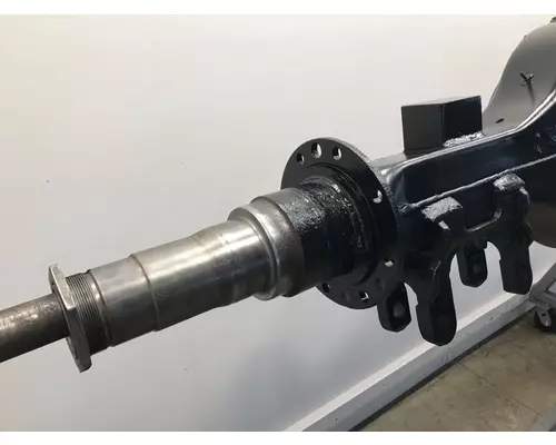 EATON RS-402 Axle Housing (Rear)
