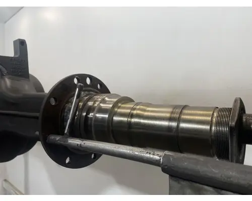 EATON RS-404 Axle Housing (Rear)