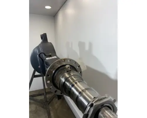 EATON RS-404 Axle Housing (Rear)