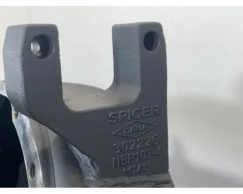 EATON RS-404 Axle Housing (Rear)