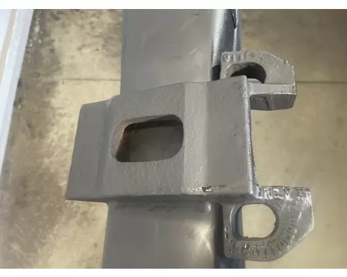 EATON RS-404 Axle Housing (Rear)