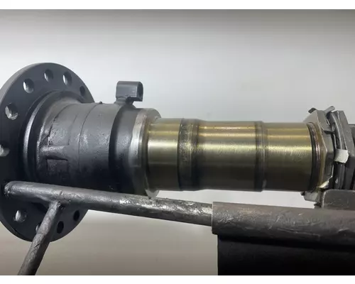 EATON RS-404 Axle Housing (Rear)