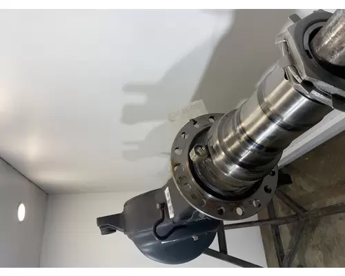 EATON RS-404 Axle Housing (Rear)
