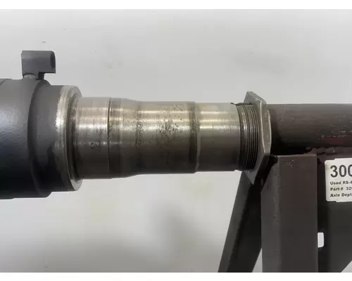 EATON RS-404 Axle Housing (Rear)