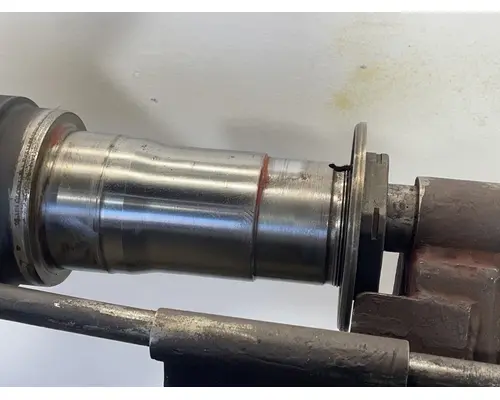 EATON RS-404 Axle Housing (Rear)