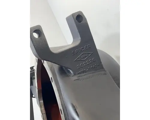 EATON RS-404 Axle Housing (Rear)