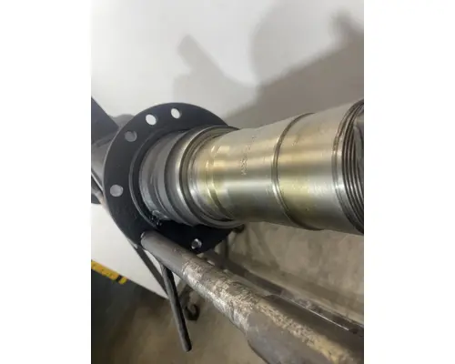 EATON RS-404 Axle Housing (Rear)