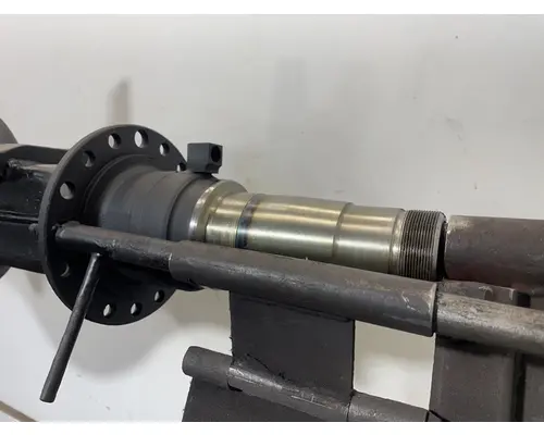 EATON RS-404 Axle Housing (Rear)