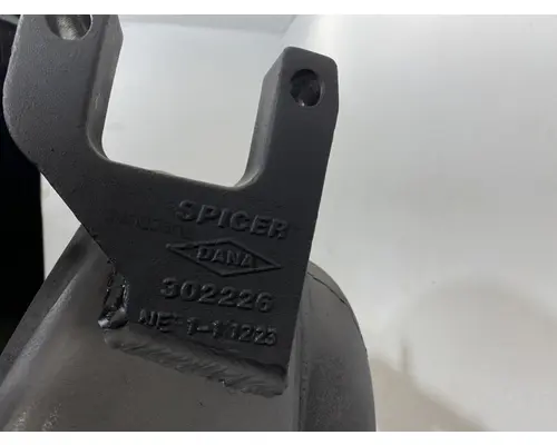 EATON RS-404 Axle Housing (Rear)