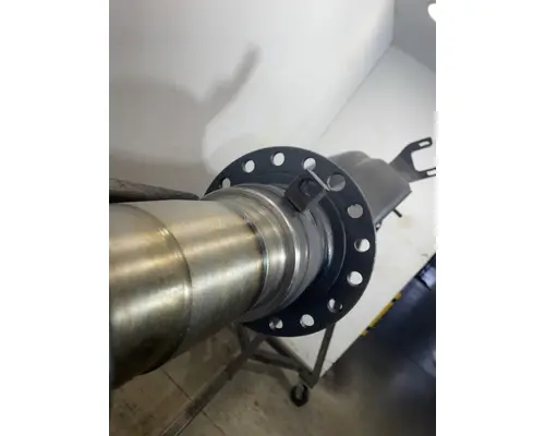 EATON RS-404 Axle Housing (Rear)