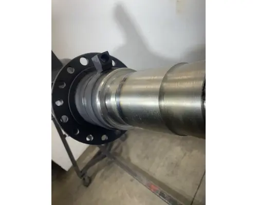 EATON RS-404 Axle Housing (Rear)