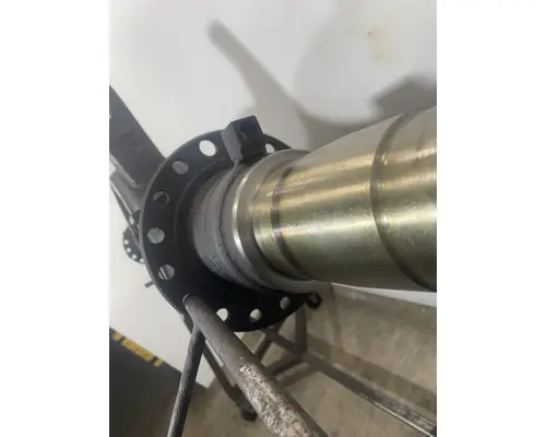 EATON RS-404 Axle Housing (Rear)